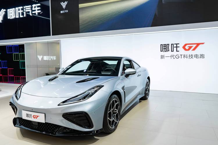 佛山南海区福畅缘企业管理咨询哪吒汽车在智能汽车领域的表现，领途汽车在新能源汽车市场中的影响力